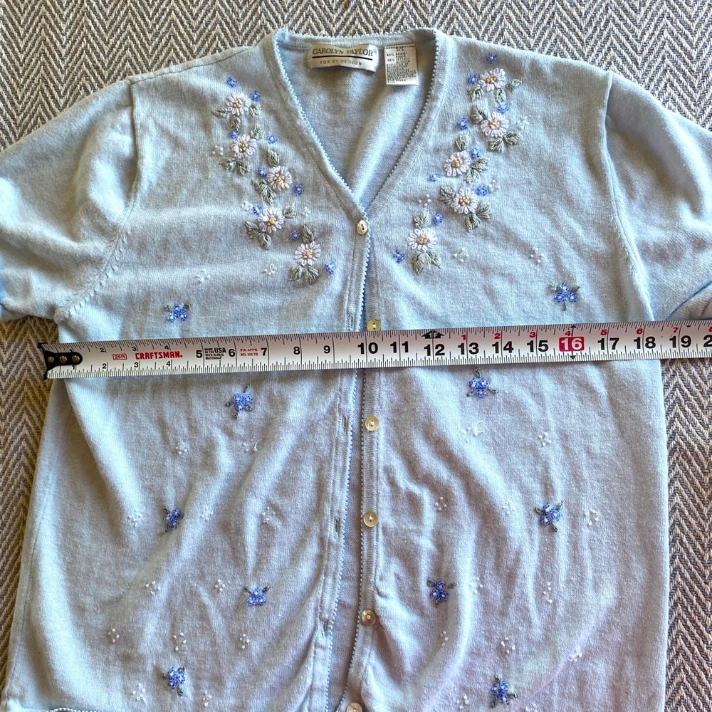 Carolyn Taylor Preppy 90’s Embroidered Floral Breathable Button Spring Cardigan - Picture 11 of 13